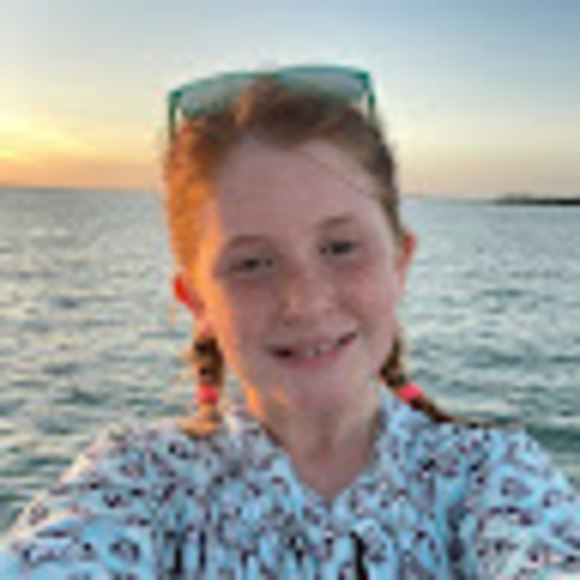 Meet your Posher, Caroline - Picture 1 of 1